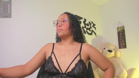 desty_y online show from January 16, 4:27 am