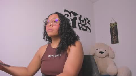 desty_y online show from April 7, 11:15 pm