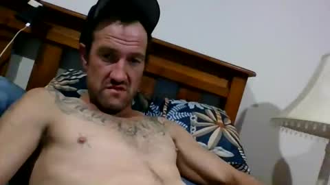 deusemcee92 online show from May 26, 3:30 pm