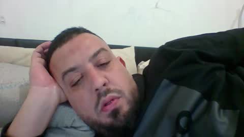 Snapshot of devil_angel66 chatting on November 8, 5:23 pm devil_angel66 online show from November 8, 5:23 pm