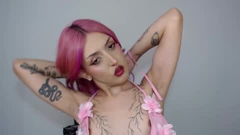 Snapshot of devil_blood chatting on November 29, 7:17 pm Angel Boo and Adrian online show from November 29, 7:17 pm