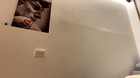 Emily online show from April 5, 9:34 pm