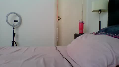 Snapshot of devilbabi chatting on October 9, 3:21 pm devilbabi online show from October 9, 3:21 pm