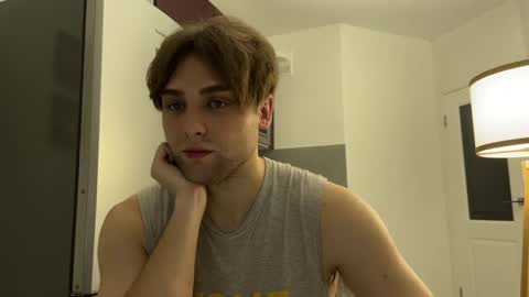 Snapshot of devilnut1 chatting on December 20, 2:52 am devilnut1 online show from December 20, 2:52 am