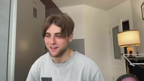 Snapshot of devilnut1 chatting on February 14, 10:49 am devilnut1 online show from February 14, 10:49 am