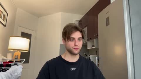 Snapshot of devilnut1 chatting on March 8, 9:28 am devilnut1 online show from March 8, 9:28 am