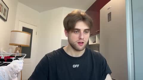 Snapshot of devilnut1 chatting on March 9, 9:02 am devilnut1 online show from March 9, 9:02 am