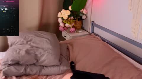 Snapshot of devilss_toy chatting on December 25, 5:26 pm CIBELLE online show from December 25, 5:26 pm