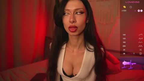 Snapshot of devilss_toy chatting on February 27, 2:43 pm CIBELLE online show from February 27, 2:43 pm