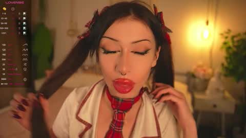 Snapshot of devilss_toy chatting on October 5, 3:54 pm CIBELLE online show from October 5, 3:54 pm
