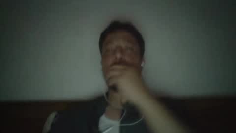 Snapshot of devilsuji1 chatting on September 28, 8:09 am devilsuji1 online show from September 28, 8:09 am