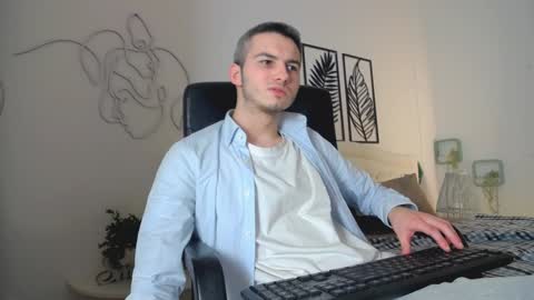 devin_ho online show from January 28, 7:53 pm