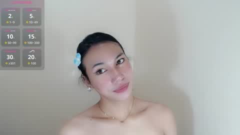 devine_glorymocha online show from June 29, 8:42 am