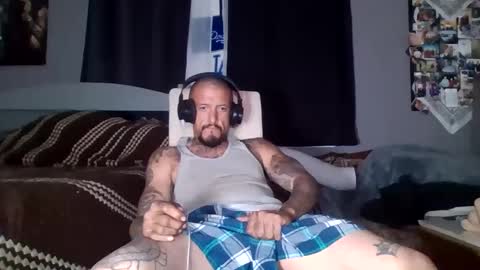 Snapshot of deviousdik4u2liq chatting on September 27, 9:25 am deviousdik4u2liq online show from September 27, 9:25 am