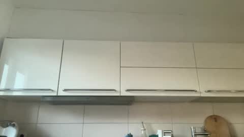 Devon online show from December 17, 8:42 am