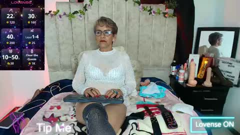 Snapshot of devora_mature65 chatting on November 7, 2:55 am Devora online show from November 7, 2:55 am