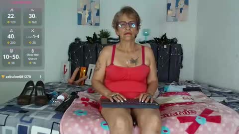 Snapshot of devora_mature65 chatting on December 1, 6:46 pm Devora online show from December 1, 6:46 pm