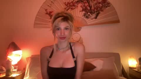 Snapshot of devyy333 chatting on January 28, 9:41 am devyy333 online show from January 28, 9:41 am