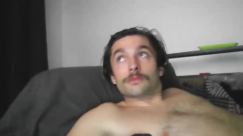 Snapshot of devyy333 chatting on February 14, 3:31 pm devyy333 online show from February 14, 3:31 pm