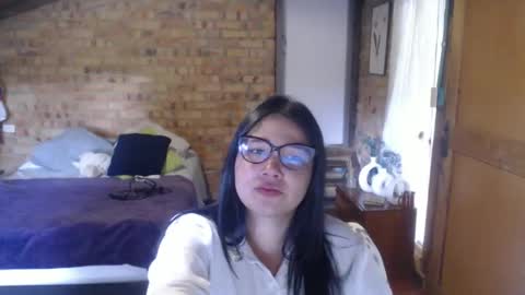 deycam online show from April 9, 9:31 pm