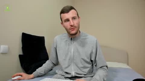 deymond_russo online show from February 18, 6:42 am