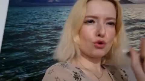 dgesika254182 online show from January 26, 5:34 pm