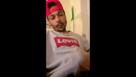 Snapshot of dharonson33 chatting on December 4, 11:46 pm dharonson33 online show from December 4, 11:46 pm