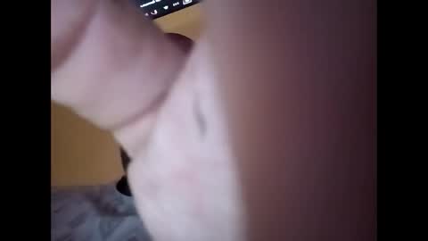 Snapshot of dhbigcum chatting on December 4, 1:03 am sexygirl ass online show from December 4, 1:03 am