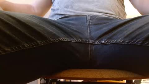 Snapshot of dhrobbert chatting on February 11, 8:05 am Robbert online show from February 11, 8:05 am