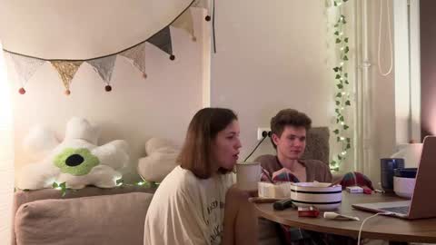 Di Alex online show from December 21, 4:14 pm