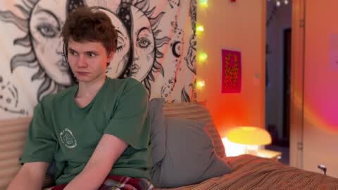 Di Alex online show from January 3, 1:25 pm