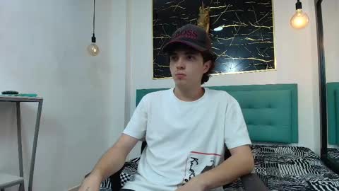   online show from October 25, 9:42 pm