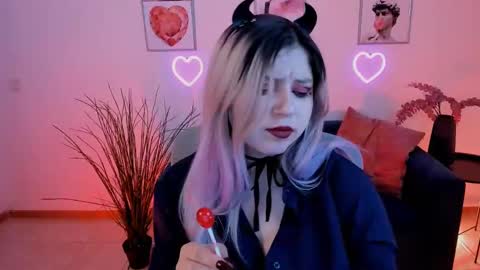 Dia online show from February 7, 4:56 pm