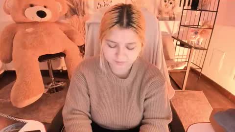 Dia online show from January 9, 7:15 pm