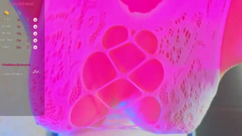 Snapshot of diablo_girl chatting on January 11, 10:29 pm online show from January 11, 10:29 pm