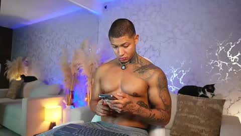 Snapshot of diagostone chatting on February 5, 4:22 pm Diego online show from February 5, 4:22 pm