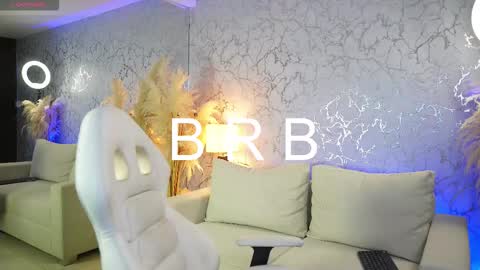 Snapshot of diagostone chatting on February 12, 2:01 pm Diego online show from February 12, 2:01 pm