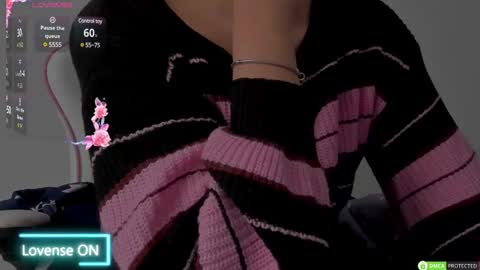 Snapshot of diamond_ava_ chatting on February 27, 7:12 am Thea online show from February 27, 7:12 am