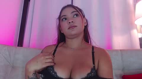diamond_canela online show from February 26, 7:42 am