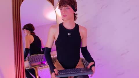 Diamond online show from March 24, 8:58 pm