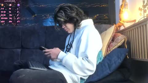 Snapshot of diamond_twink chatting on November 20, 4:34 am diamond_twink online show from November 20, 4:34 am