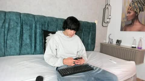 diamond_twink online show from June 26, 2:21 pm