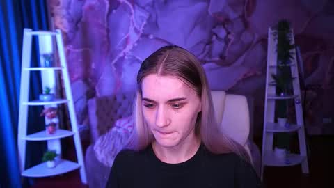 DiamondNina online show from March 17, 6:28 am