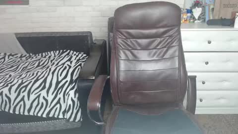 Snapshot of diana_li_ chatting on March 12, 5:35 am Diana li online show from March 12, 5:35 am