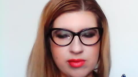 Snapshot of diana_love04 chatting on February 10, 8:09 am Diana online show from February 10, 8:09 am