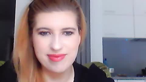 Snapshot of diana_love04 chatting on February 13, 10:44 am Diana online show from February 13, 10:44 am