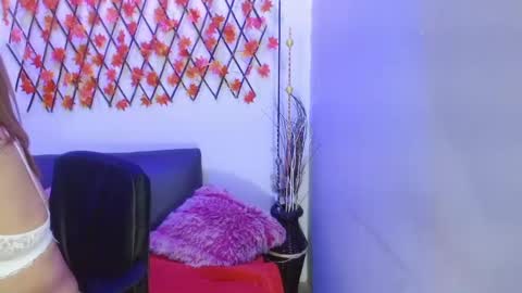 Snapshot of diana_serna chatting on January 25, 10:29 am Diana online show from January 25, 10:29 am