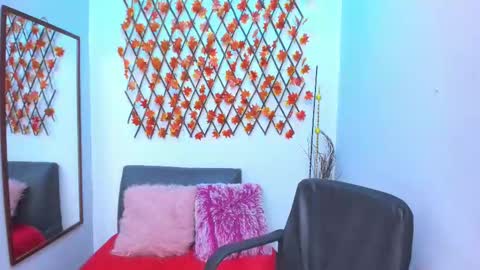 Snapshot of diana_serna chatting on February 10, 3:32 pm Diana online show from February 10, 3:32 pm