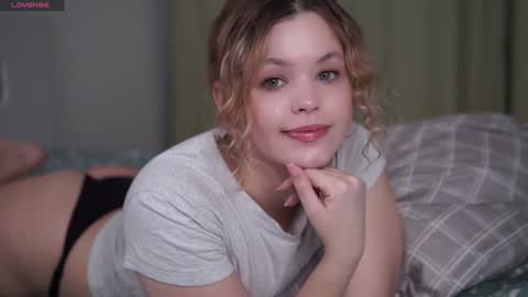 Snapshot of dianaholiday chatting on January 23, 7:00 am Olga online show from January 23, 7:00 am