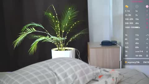 Snapshot of dianaholiday chatting on February 16, 10:21 am Olga online show from February 16, 10:21 am